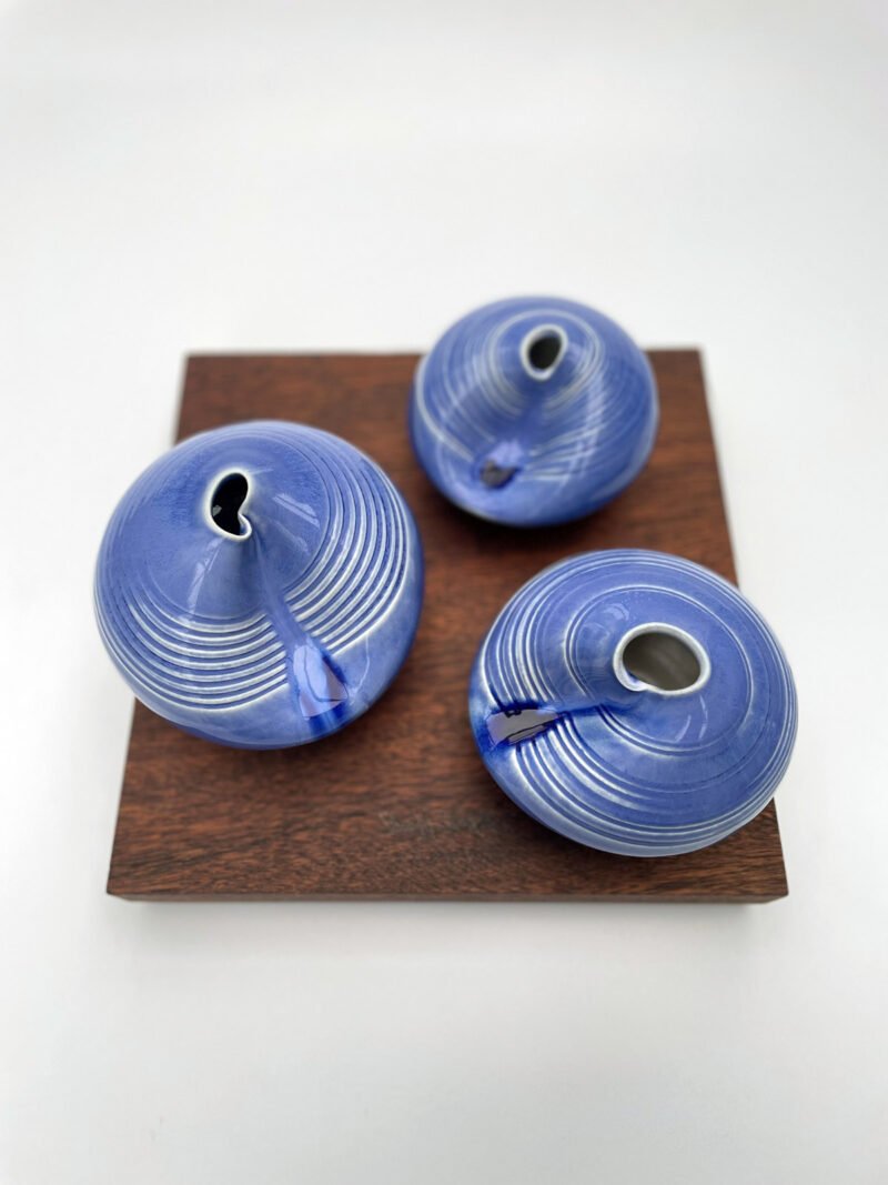 A trio of blue neckline dimple pots - Image 3